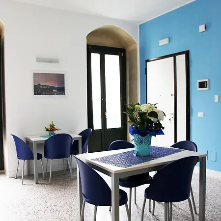 Rta Palazzo Judica 3* بالاتسولو أكريدي